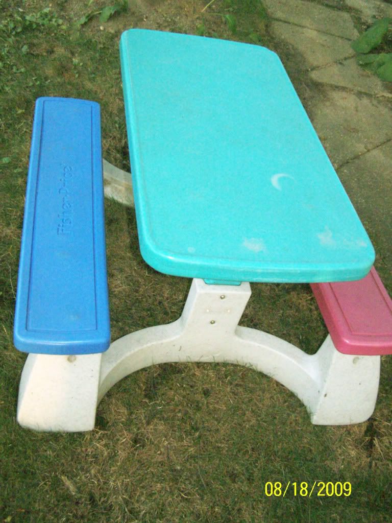 Children's Picnic Table By Fisher Price Photo by matt19v26 Photobucket