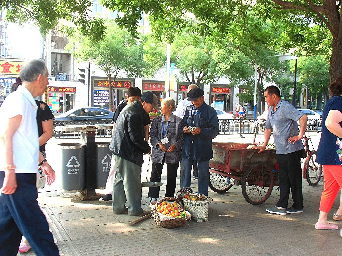 Нет, я кому попало врать не стану! Нет, я кому попало врать не стану!